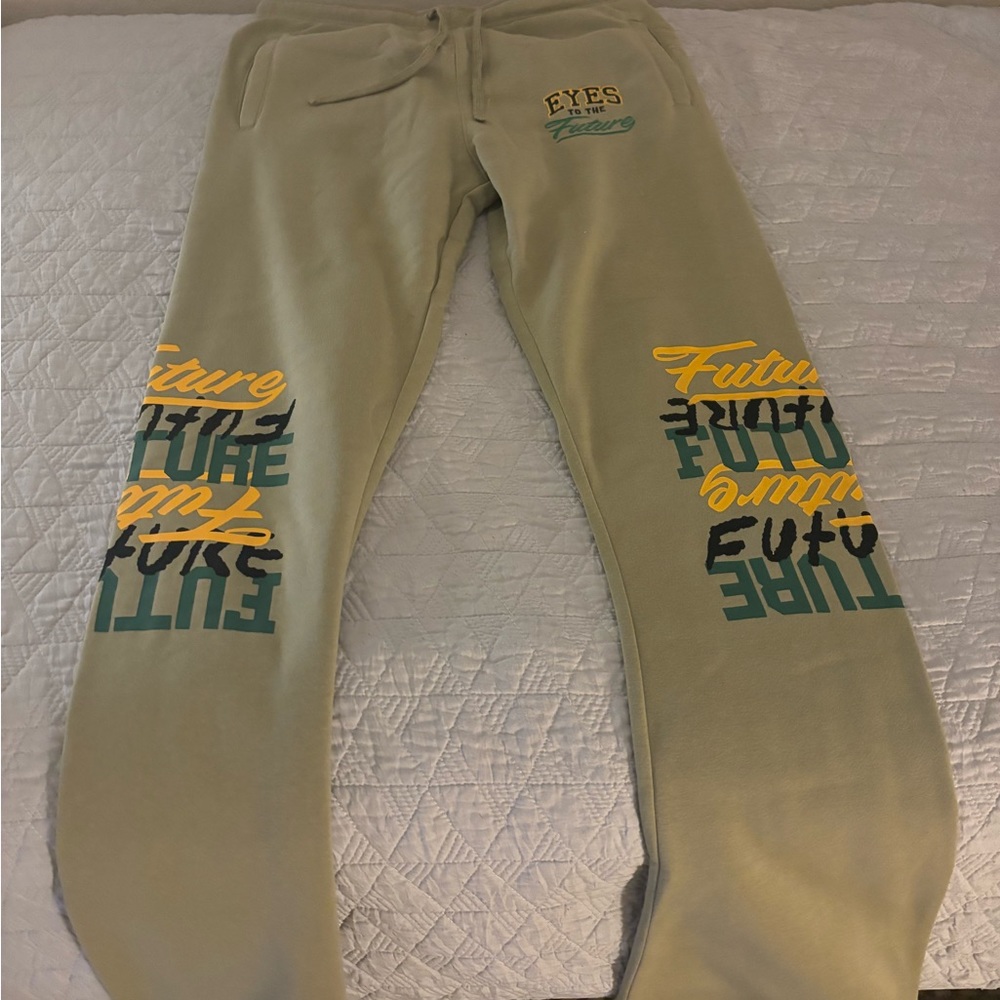 Sweatpants - Picture 3 of 4